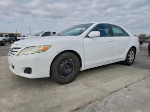 Toyota Camry BASE 2.5L 4 2010