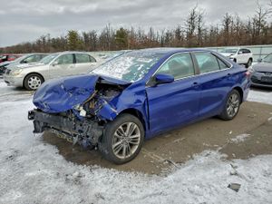 Toyota Camry LE 2.5L 4 2015