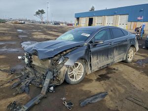 Ford Fusion TITANIUM HEV 2.0L 4 2015
