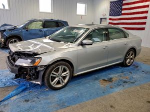 Volkswagen Passat SE 1.8L 4 2014