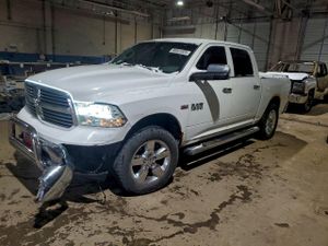RAM 1500 SLT 5.7L 8 2013