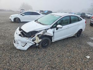 Ford Fiesta S 1.6L 4 2013