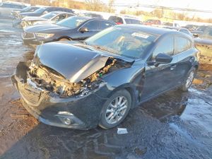 Mazda 3 GRAND TOURING 2.0L 4 2014