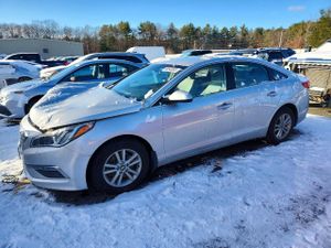 Hyundai Sonata SE 2.4L 4 2015