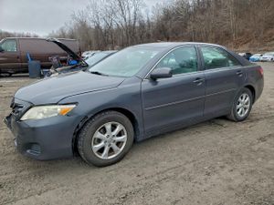 Toyota Camry BASE 2.5L 4 2011