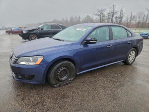 Volkswagen Passat S 2.5L 5 2013
