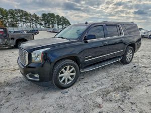 GMC Yukon DENALI 6.2L 8 2015
