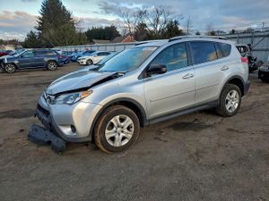 Toyota Rav4 LE 2.5L 4 2015