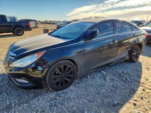 Hyundai Sonata SE 2.4L 4 2013