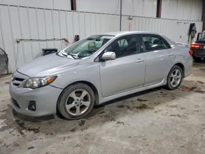 Toyota Corolla BASE 1.8L 4 2013
