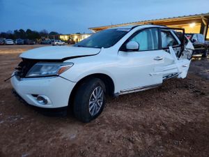 Nissan Pathfinder S 3.5L 6 2015