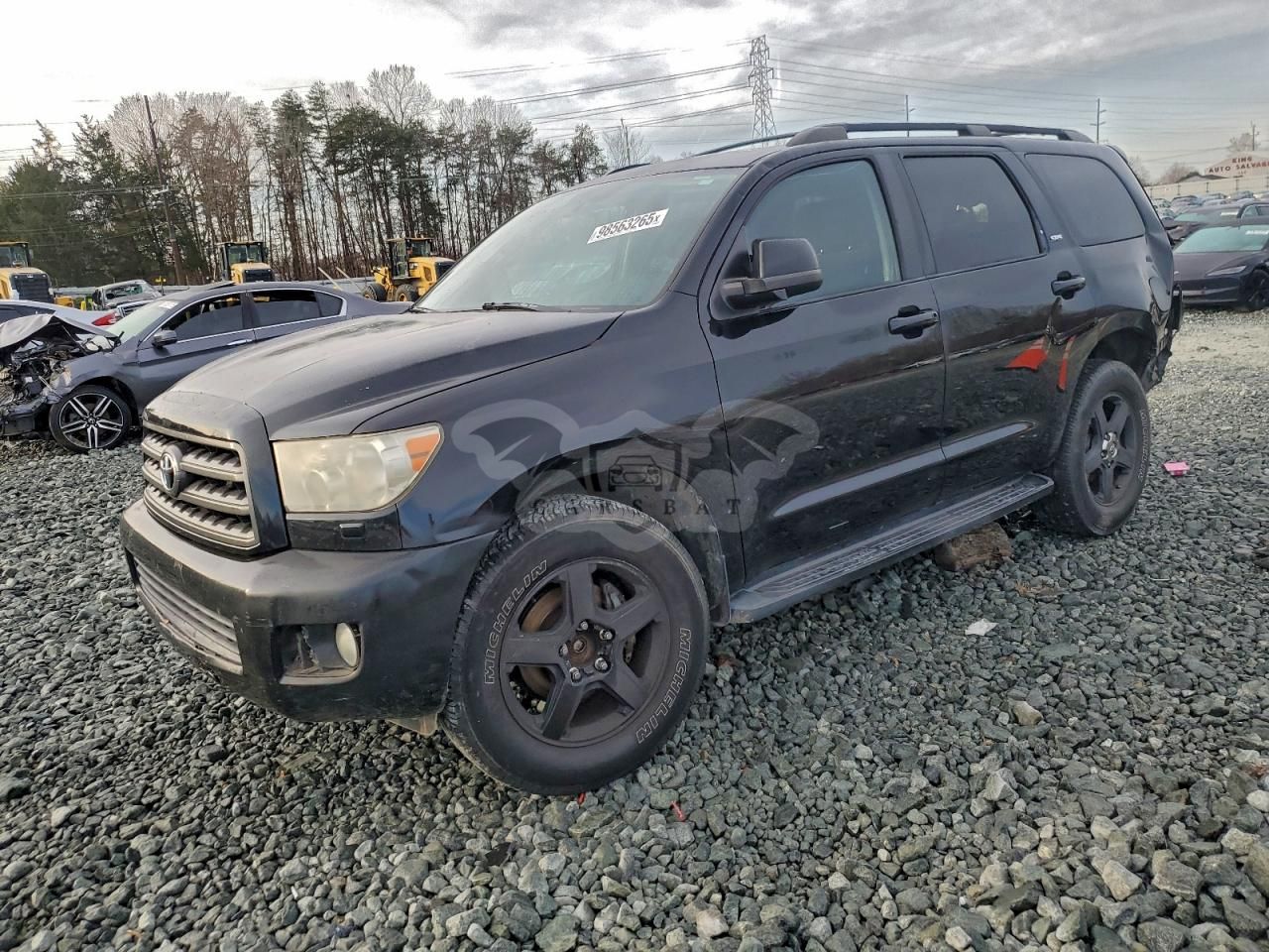 Toyota Sequoia SR5 5.7L 8 2011