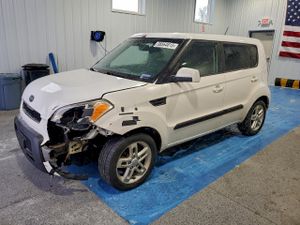 Kia Soul + 2.0L 4 2011