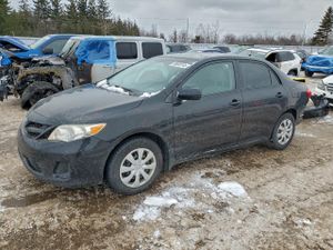 Toyota Corolla BASE 1.8L 4 2013