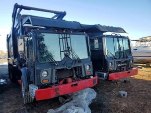 Mack 600 MRU600 10.8L 6 2009