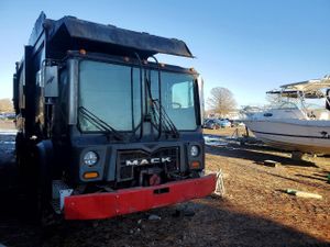 Mack 600 MRU600 10.8L 6 2015