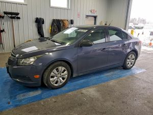 Chevrolet Cruze LS 1.8L 4 2013