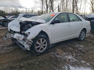 Toyota Camry LE 2.4L 4 2004