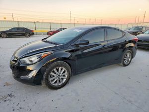 Hyundai Elantra SE 1.8L 4 2014