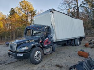 Freightliner Business Class M2 106 MEDIUM DUTY 6.7L 6 2015