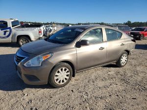 Nissan Versa S 1.6L 4 2015