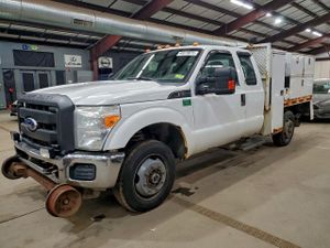 Ford F-350 SUPER DUTY 6.2L 8 2011