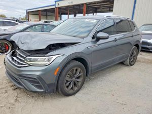 Volkswagen Tiguan SE 2.0L 4 2022