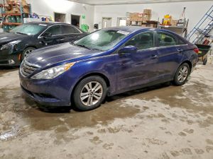 Hyundai Sonata GLS 2.4L 4 2013