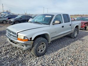Dodge Dakota QUAD SLT 4.7L 8 2002