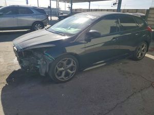 Ford Focus ST 2.0L 4 2015