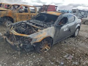 Dodge Avenger SE 2.4L 4 2012