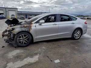 Ford Fusion SE 1.6L 4 2013