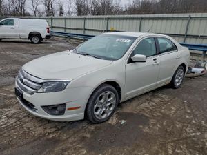 Ford Fusion SE 2.5L 4 2010