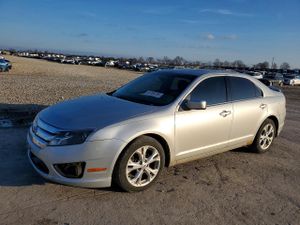 Ford Fusion SE 2.5L 4 2012
