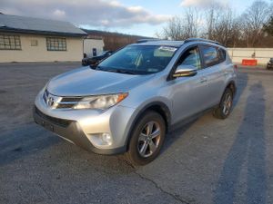 Toyota Rav4 XLE 2.5L 4 2015