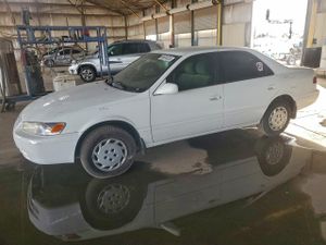 Toyota Camry CE 2.2L 4 1999