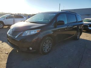 Toyota Sienna XLE 3.5L 6 2015