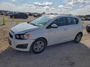 Chevrolet Aveo (Sonic) LT 1.8L 4 2014