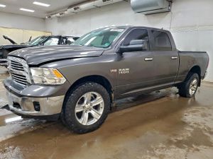 RAM 1500 SLT 5.7L 8 2014