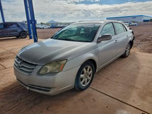 Toyota Avalon XL 3.5L 6 2005