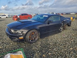 Ford Mustang GT 5.0L 8 2014