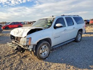 Chevrolet Suburban C1500 LT 5.3L 8 2014