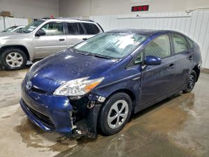 Toyota Prius 1.8L 4 2014