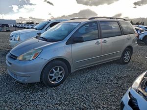 Toyota Sienna CE 3.3L 6 2004