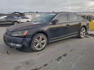 Volkswagen Passat SEL 2.0L 4 2014