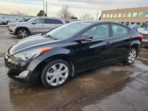 Hyundai Elantra GLS 1.8L 4 2013