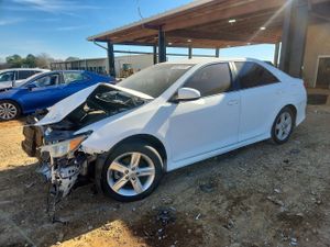 Toyota Camry L 2.5L 4 2013