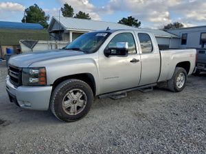 Chevrolet Silverado 1500 K1500 LT 5.3L 8 2011