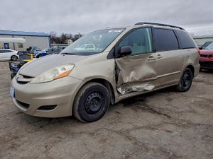 Toyota Sienna CE 3.5L 6 2007