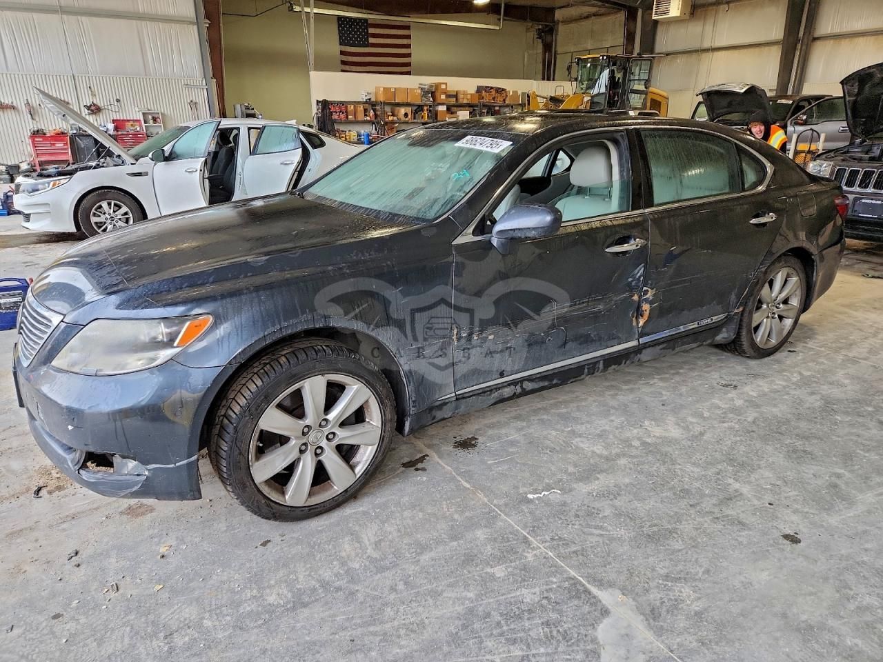 Lexus LS 600HL 5.0L 8 2008